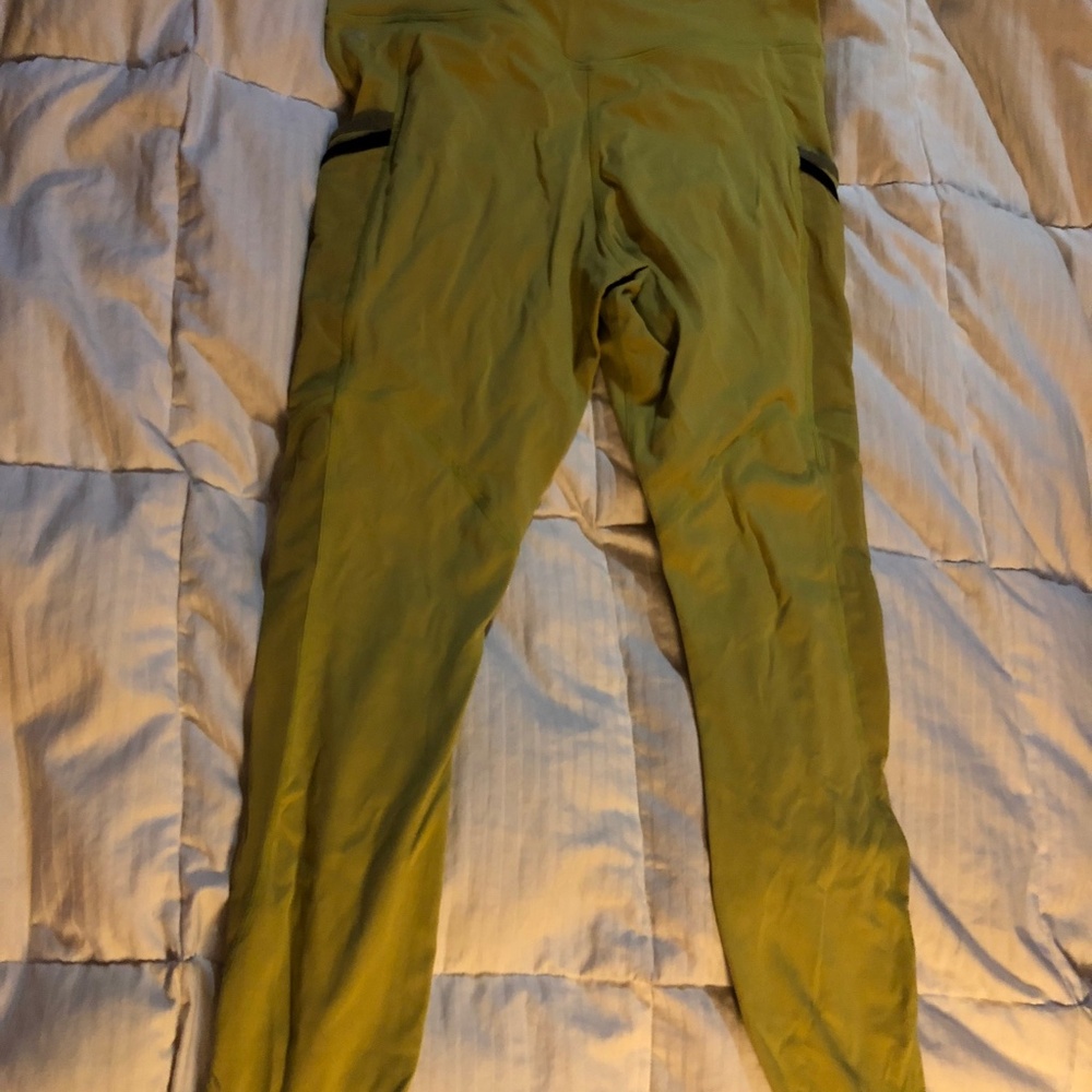 Lime green Fabletics leggings